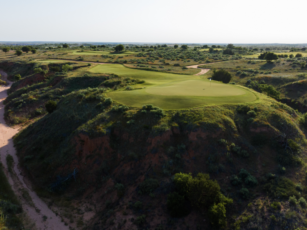 How remote Texas ranchland became one of golf’s buzziest 36-hole hangouts​