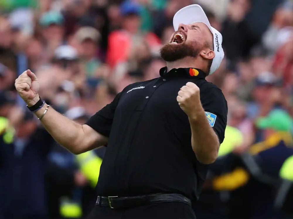 Shane Lowry wins second Irish Open title in record-setting fashion​