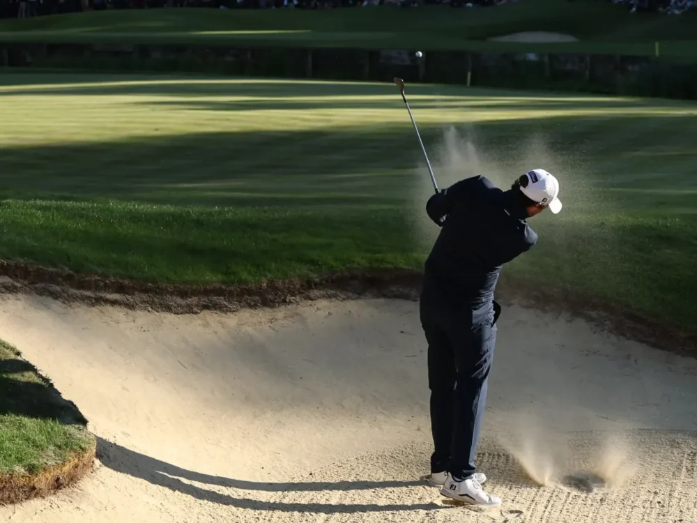 ‘Devastating’ collapse on 18th hole costs pro first win at BMW PGA​